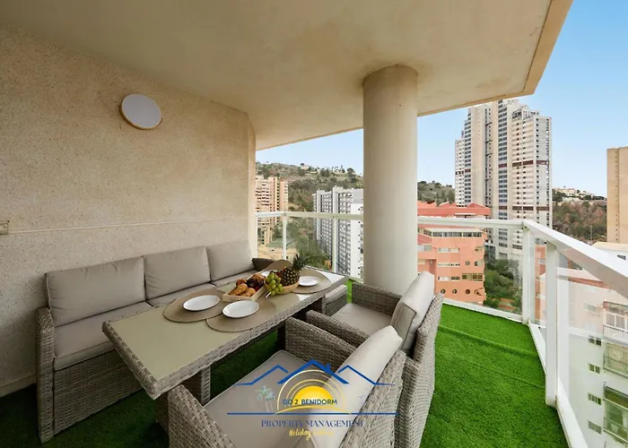 Monaco Sunset View * בנידורם